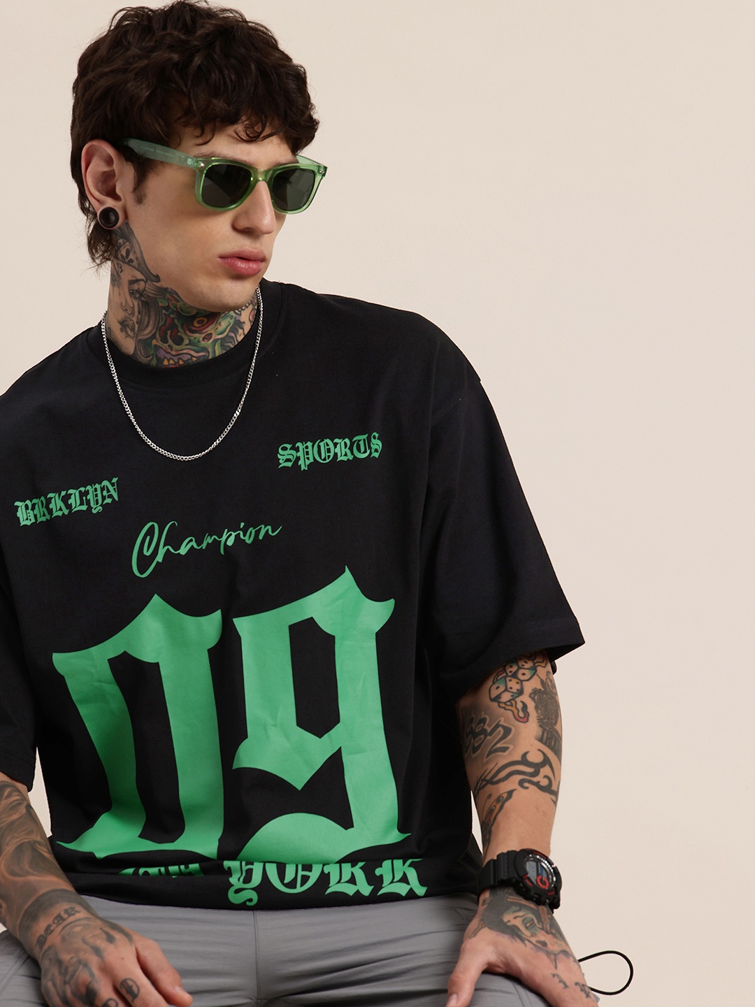 

HERE&NOW Varsity Printed Drop-Shoulder Relaxed Fit Sleeves Pure Cotton T-shirt, Black