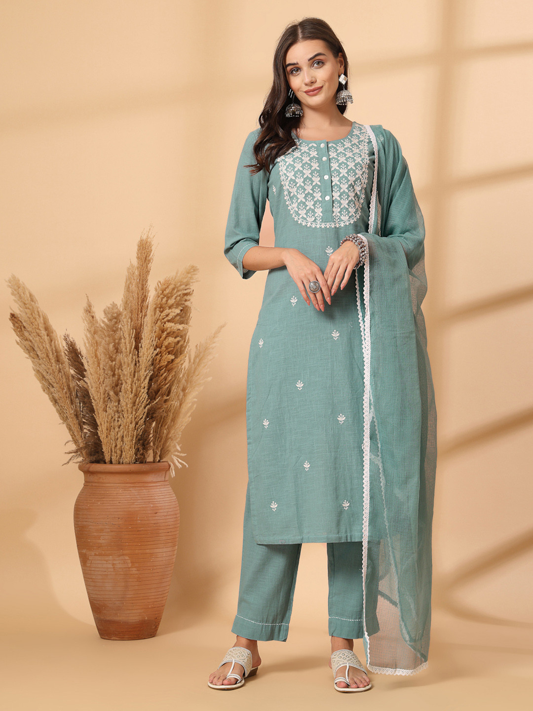 

Shangri LA MS Designs Women Ethnic Motifs Embroidered Regular Thread Work Pure Cotton Kurta with Trousers &, Turquoise blue