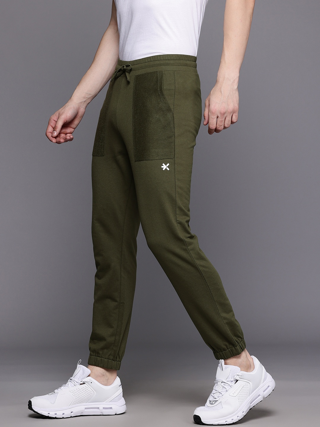 

HRX by Hrithik Roshan Men Solid Joggers, Olive