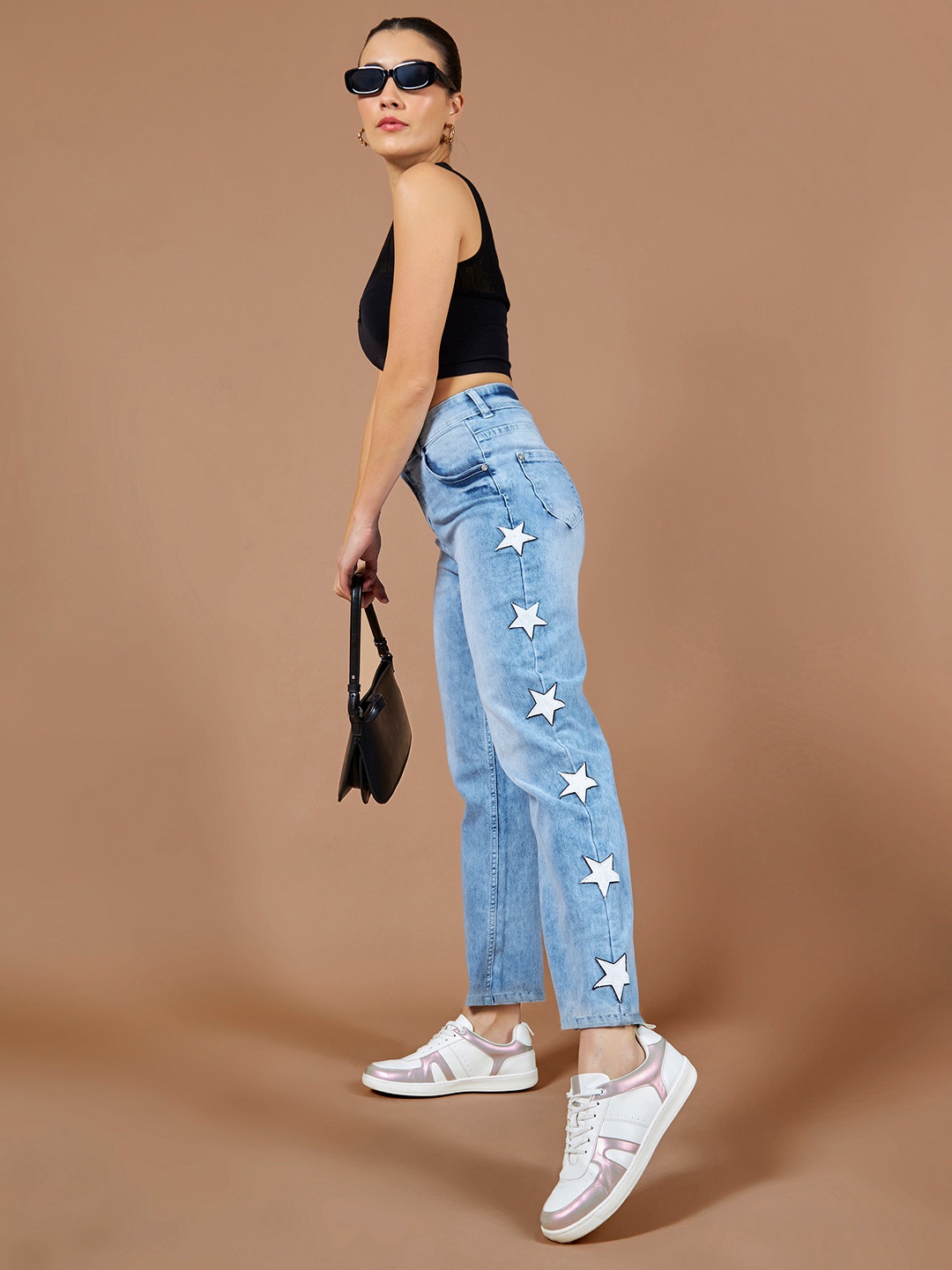 

The Roadster Lifestyle Co Women High-Rise Regular Fit Cotton Jeans, Blue