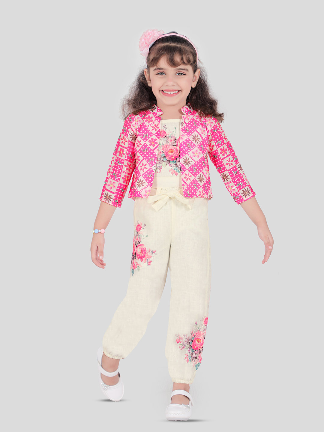 

CAVIO Girls Printed T-shirt and Shrug with Trousers Clothing Set, Pink