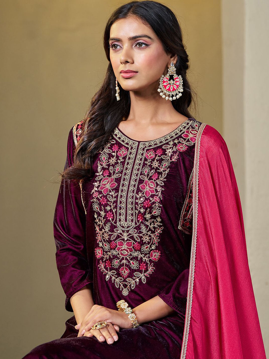 

Sangria Embroidered Kurta & Trouser With Dupatta, Burgundy