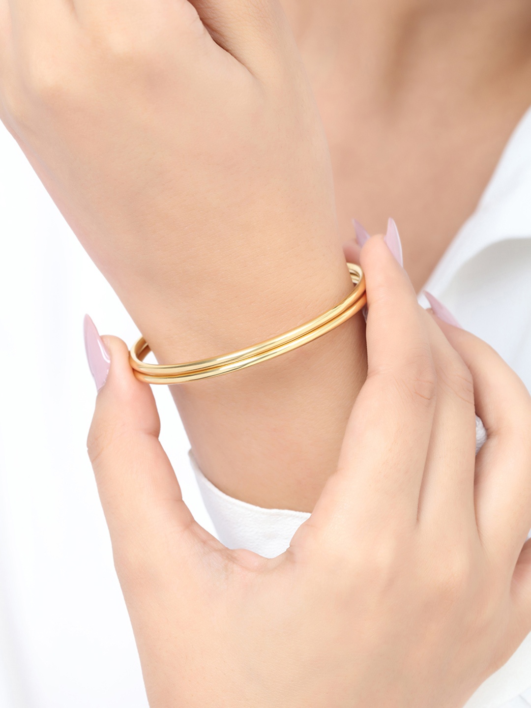 

Zavya Set Of 2 Gold-Plated 925 Sterling Silver Bangles