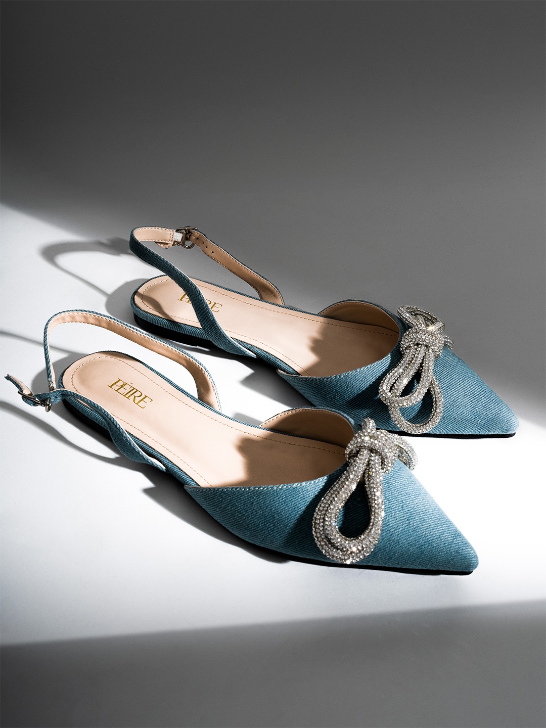 

Peire Women Embellished Pointed Toe Mules, Blue