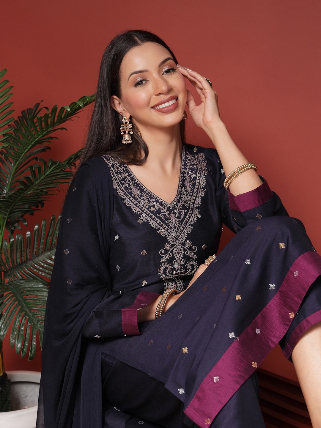 

Nayam By Lakshita Ethnic Motifs Embroidered Kurta With Trousers & Dupatta, Navy blue