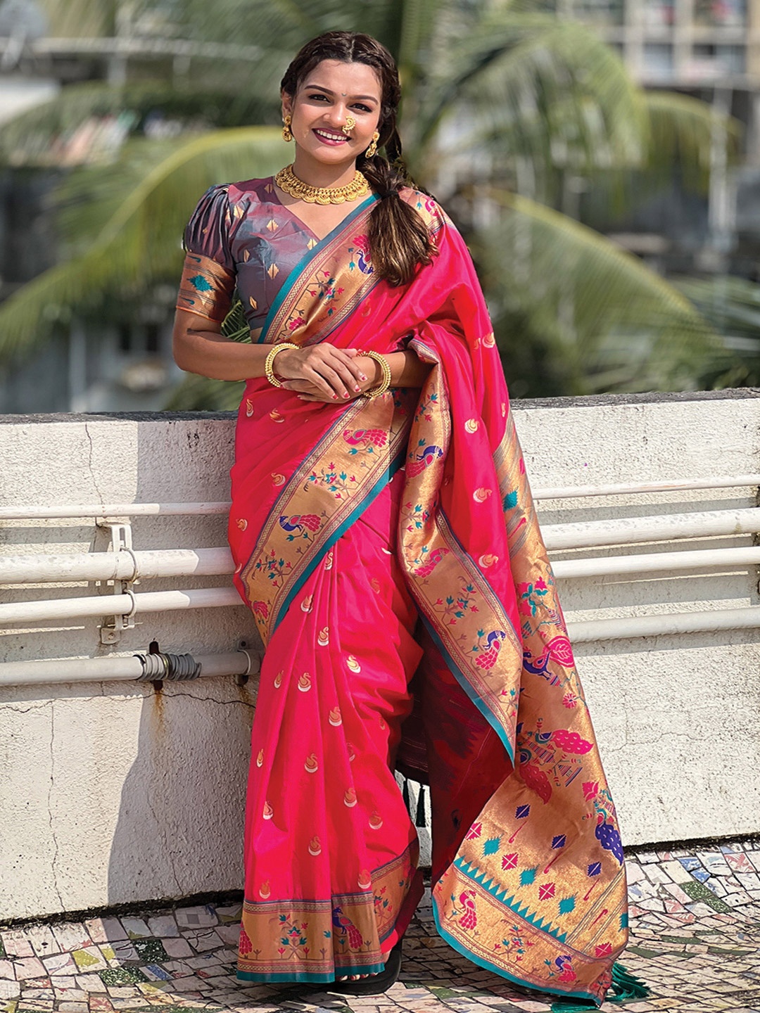 

Mitera Woven Design Zari Paithani Saree, Pink