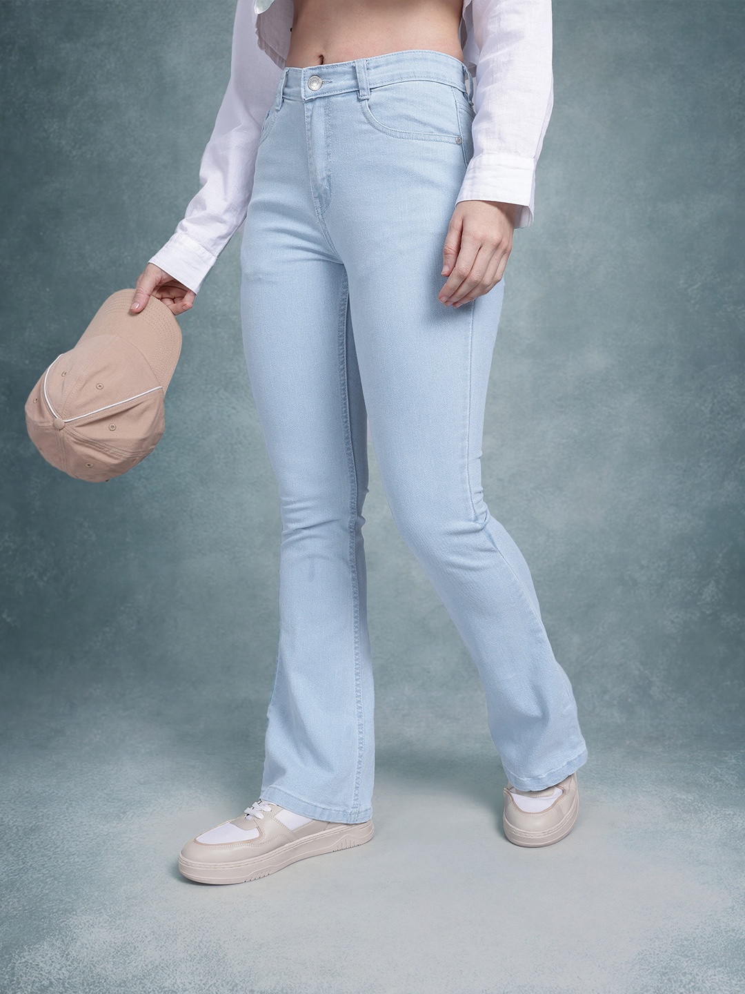 

The Roadster Life Co. Women Bootcut Stretchable Jeans, Blue