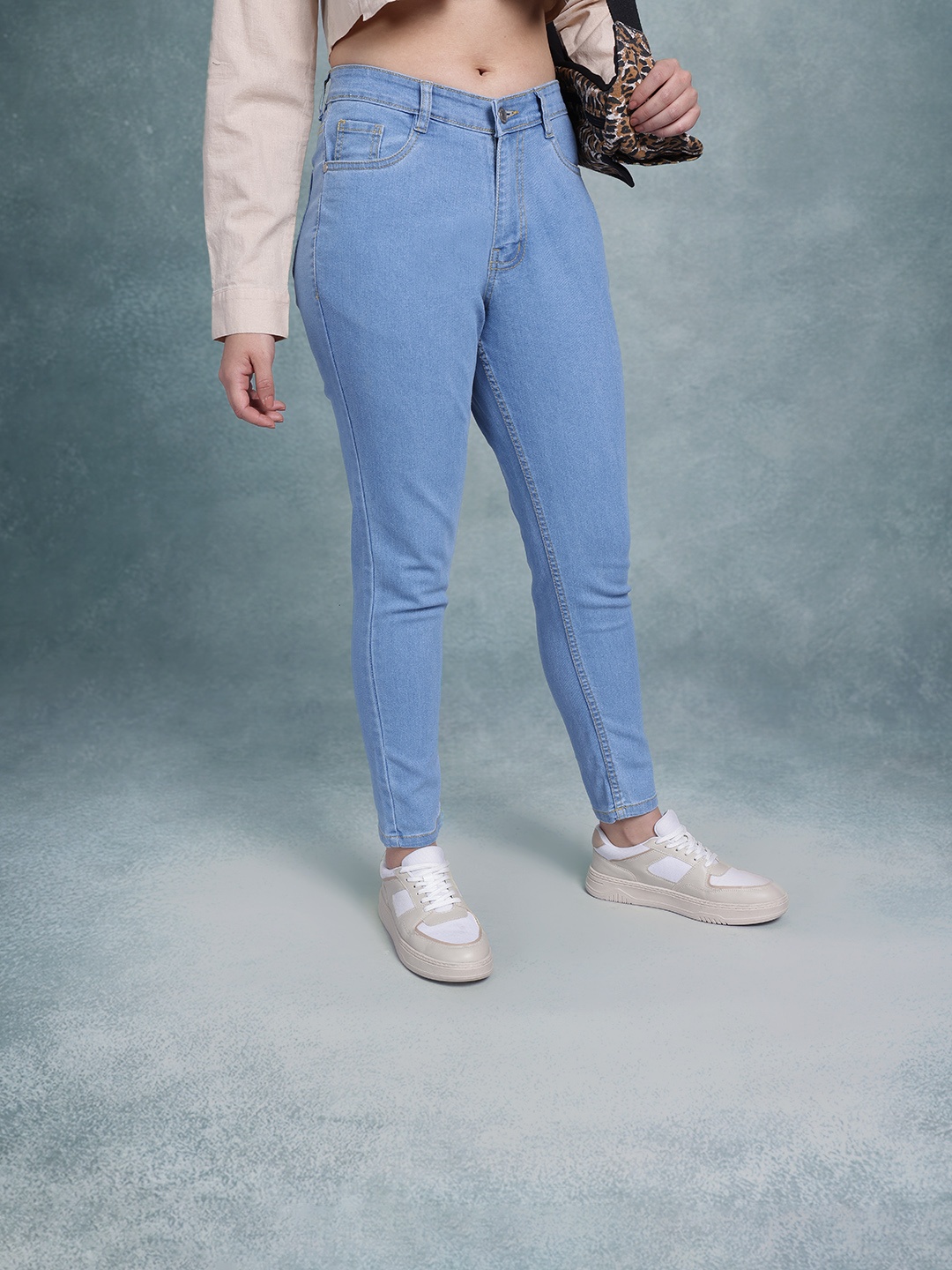 

The Roadster Life Co. Women Slim Fit Jeans, Blue