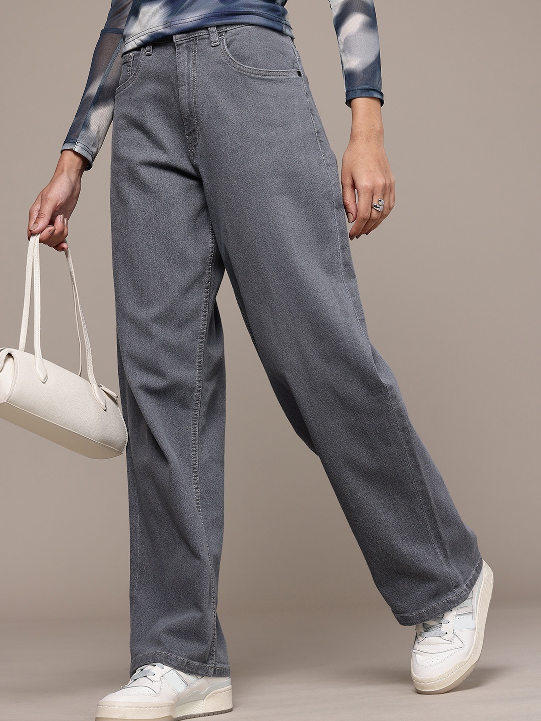 

The Roadster Life Co. Women Baggy Fit High-Rise Stretchable Jeans, Grey
