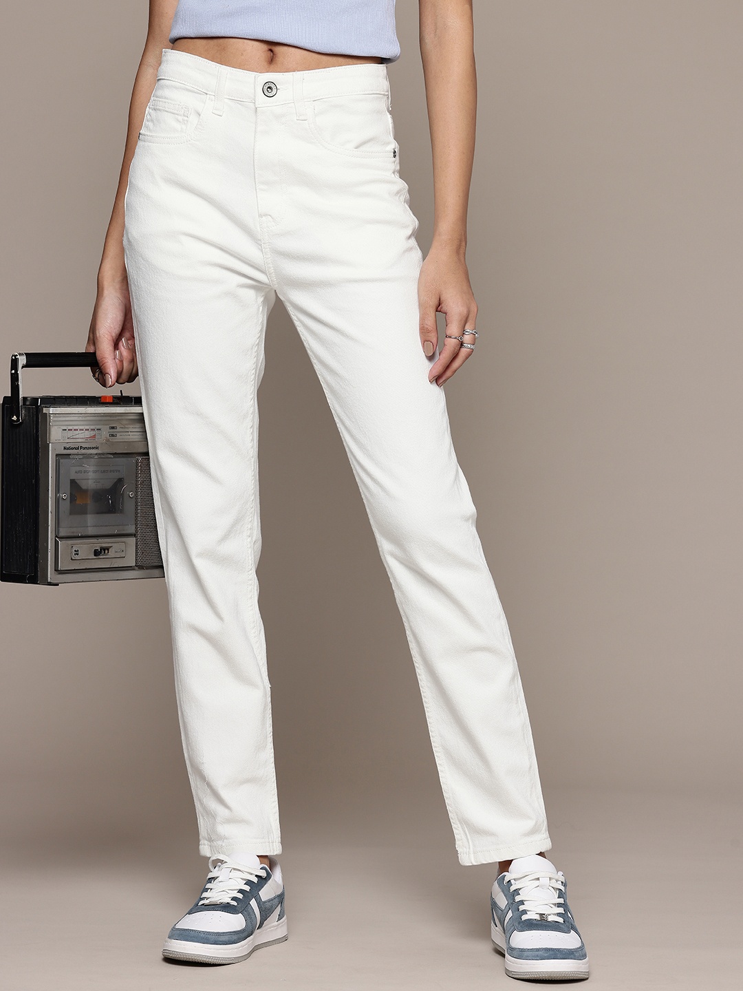 

The Roadster Life Co. Women Slim Fit High-Rise Stretchable Jeans, White