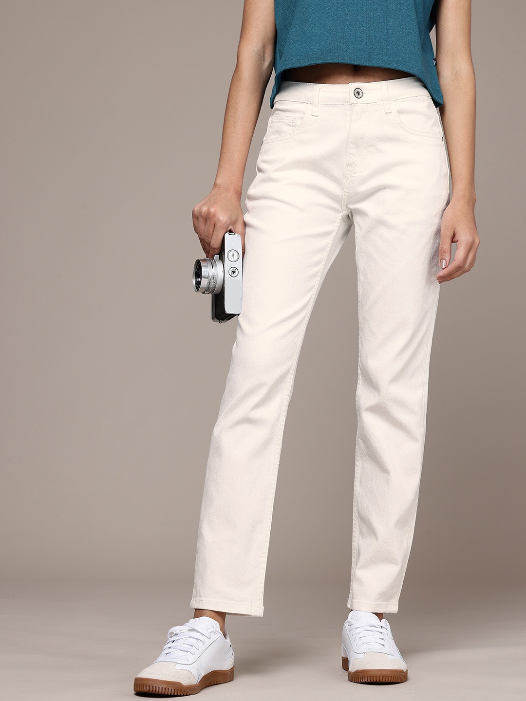 

The Roadster Life Co. Women Slim Fit Stretchable Jeans, White