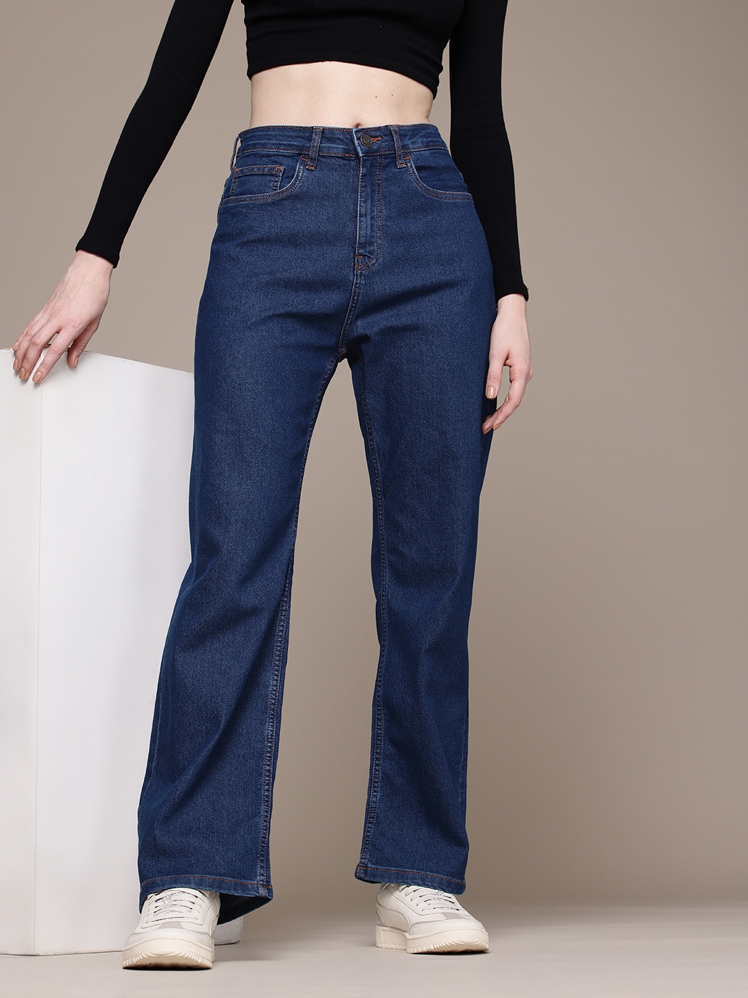 

The Roadster Life Co. Women Straight Fit High-Rise Stretchable Jeans, Blue