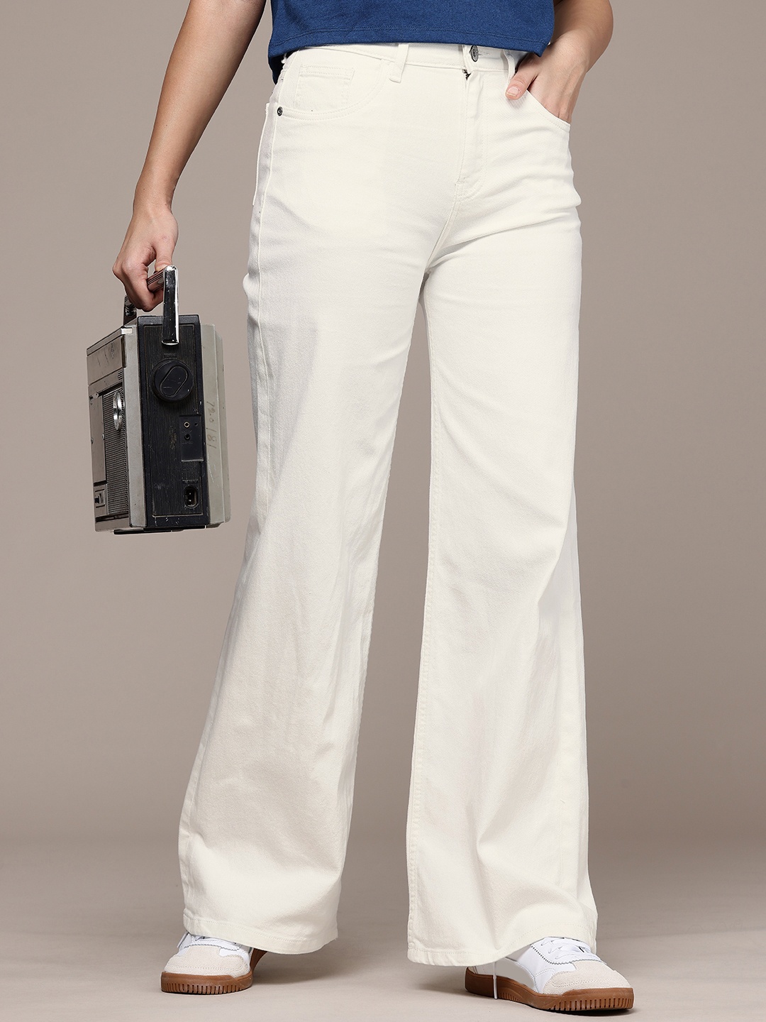 

The Roadster Life Co. Women Wide Leg High-Rise Stretchable Jeans, Off white