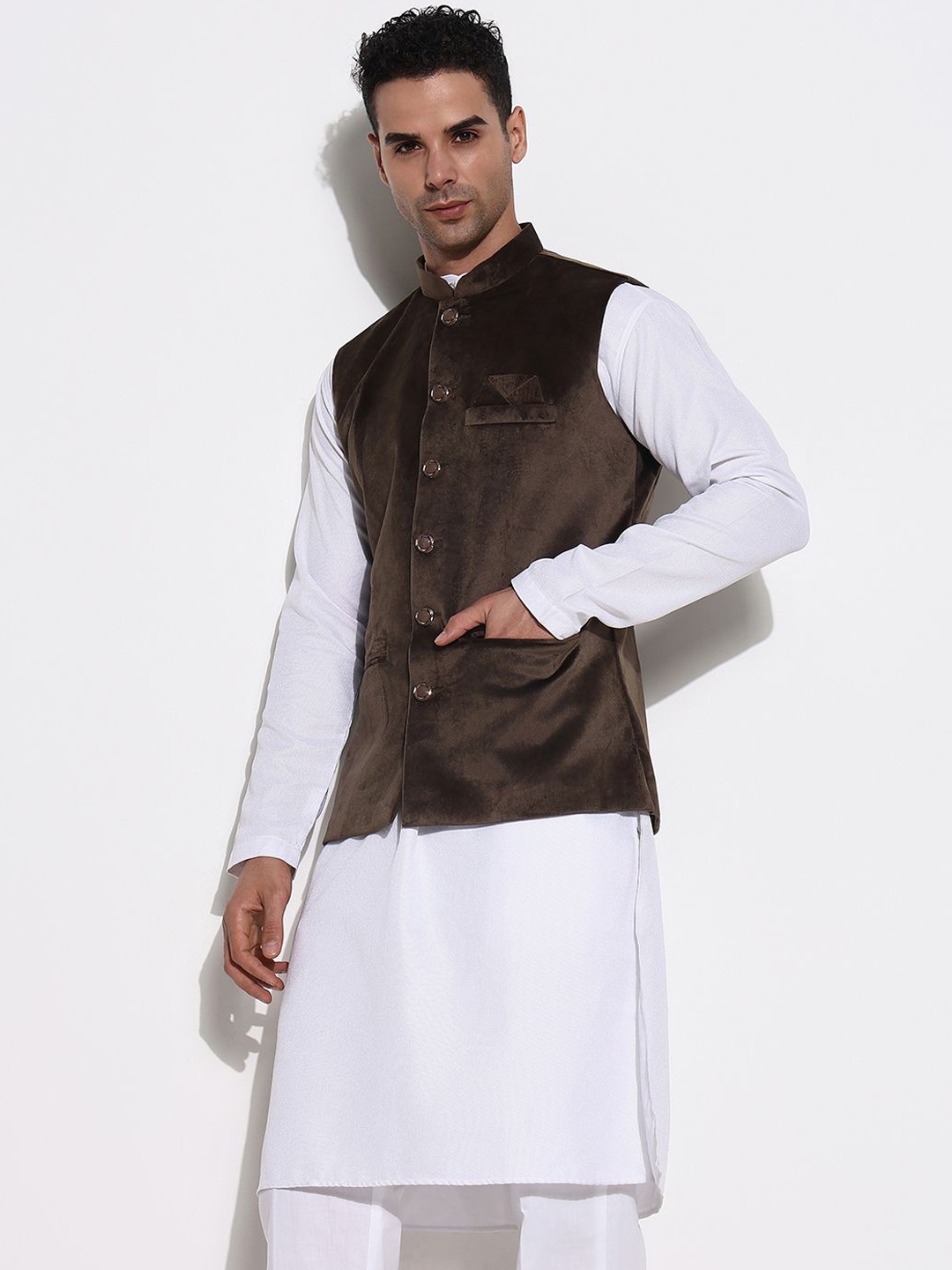 

SHOWOFF Velvet Nehru Jacket With Pocket Square, Olive