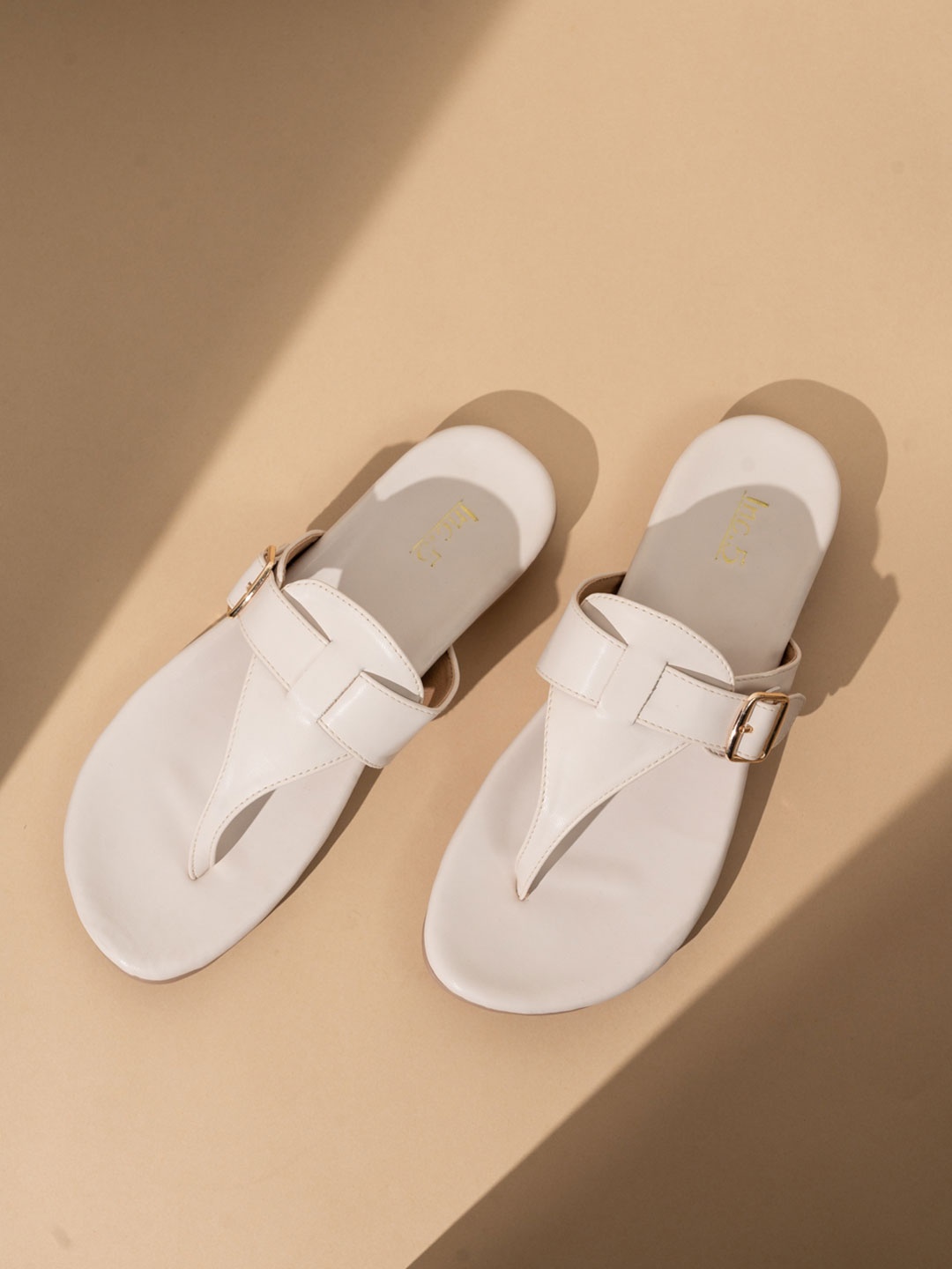 

Inc 5 Women Open Toe Flats with Buckles, Cream