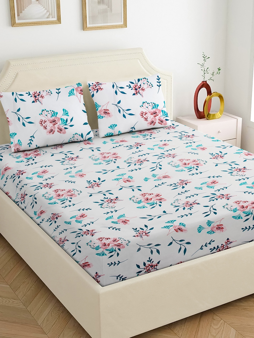 

Star Weaves Pink & White Floral Printed 200 TC Fitted King Bedsheet Set 1.98 m x 1.82 m