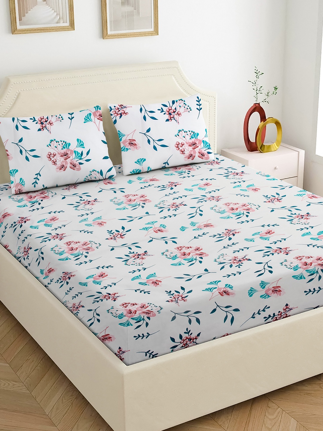 

Star Weaves Pink & Blue Floral Printed 200 TC Fitted Queen Bedsheet Set 1.98 m x 1.52 m