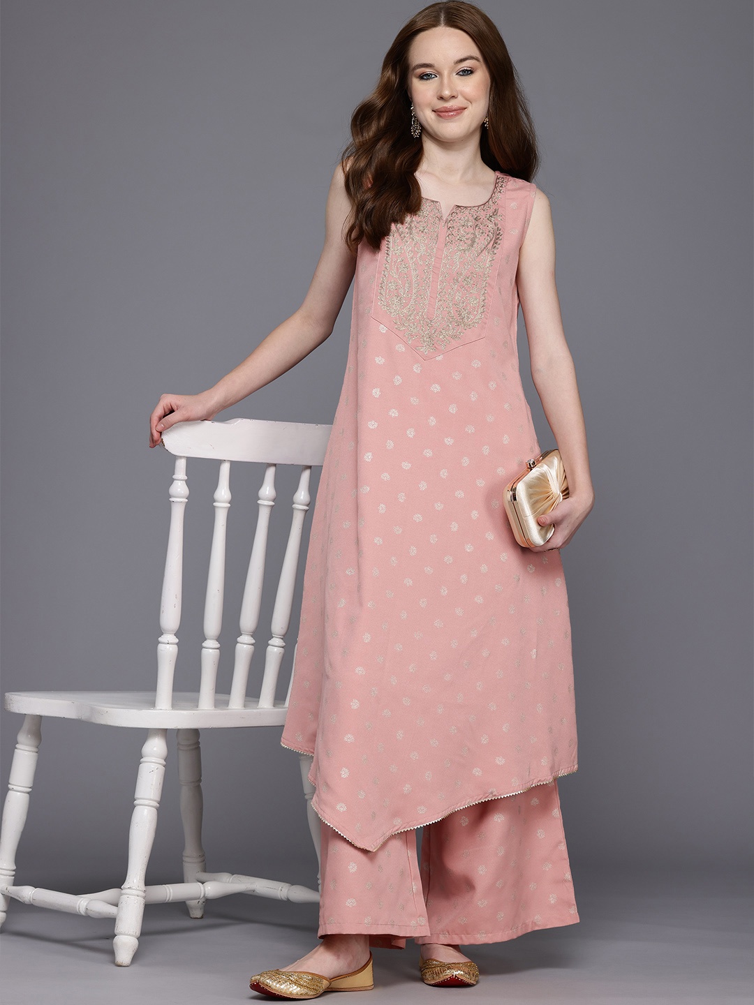 

Ahalyaa Women Ethnic Motifs Printed Zari Kurta with Palazzos, Pink