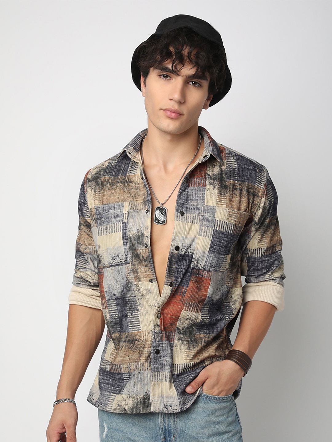 

VASTRADO Men Classic Spread Collar Abstract Printed Cotton Casual Shirt, Beige