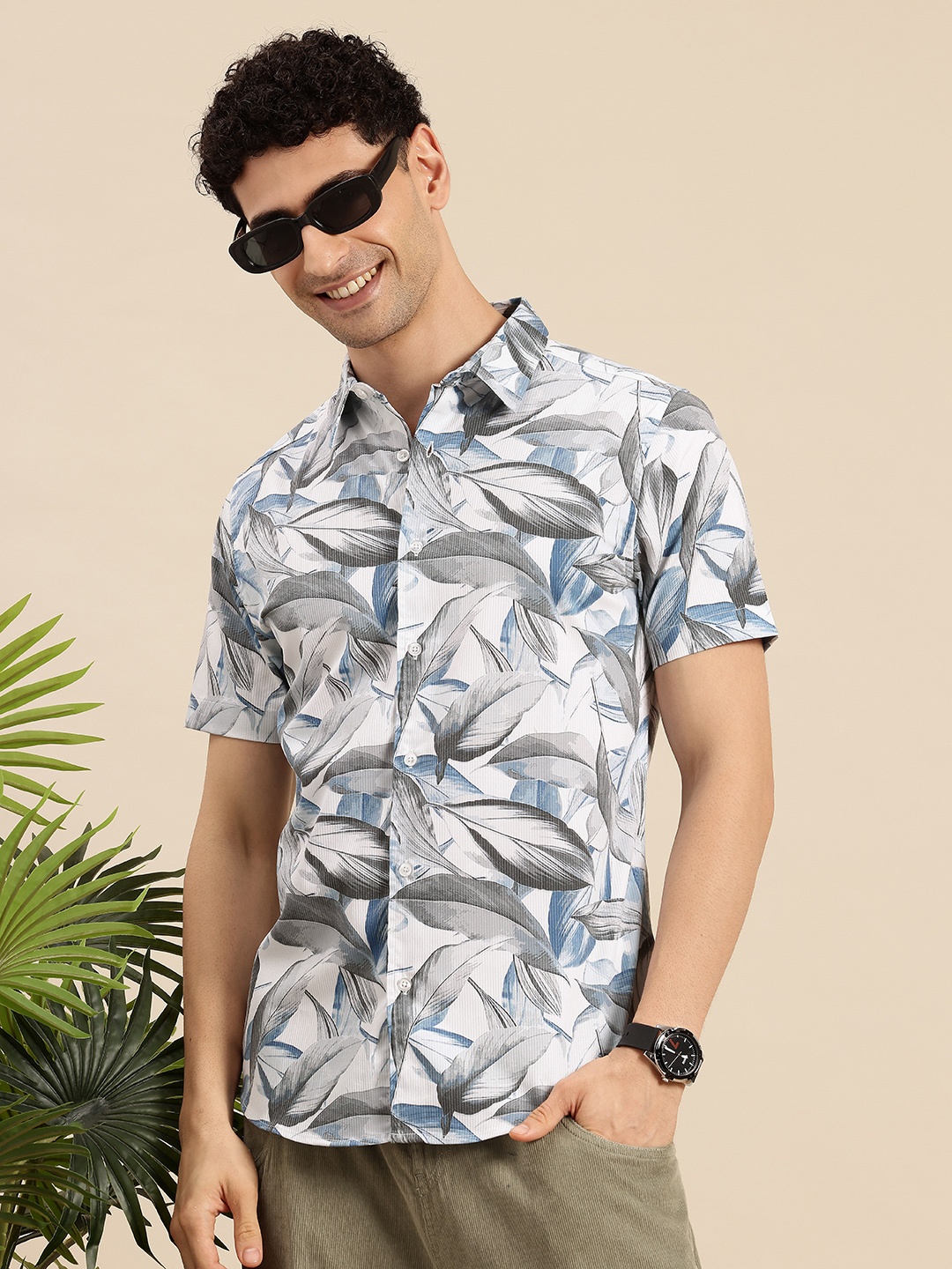 

Mast & Harbour Men Standard Floral Printed Casual Shirt, White