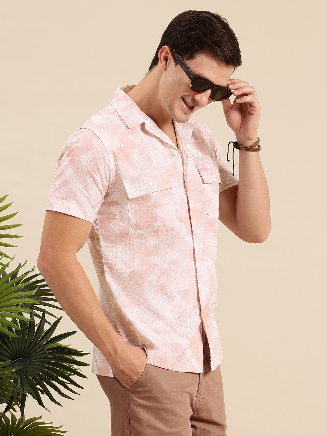 

Mast & Harbour Men Standard Printed Cuban Collar Casual Shirt, Pink