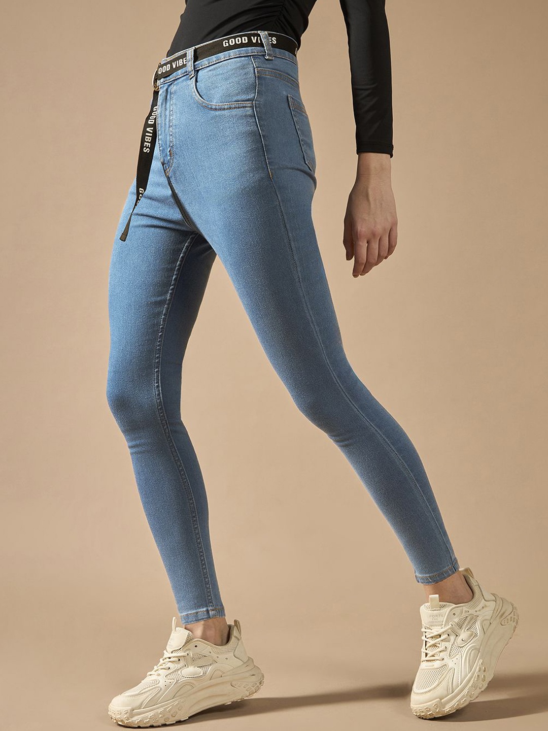 

DOLCE CRUDO Women Skinny Fit High-Rise Light Fade Stretchable Jeans, Blue