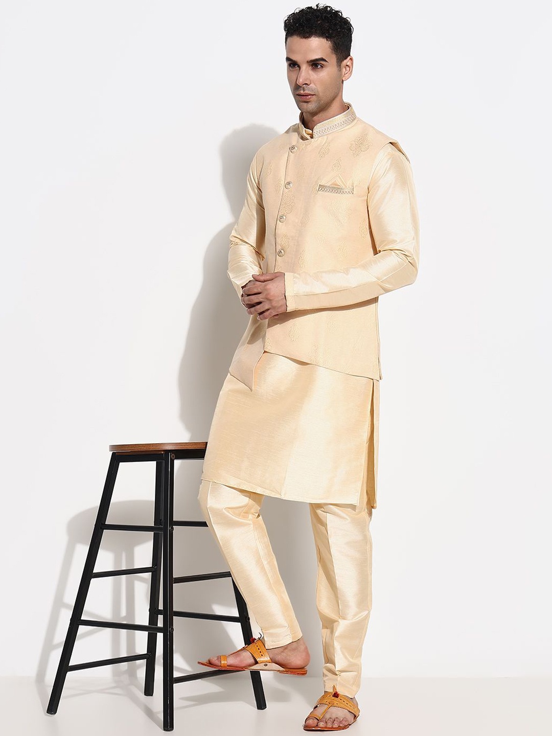 

SHOWOFF Men Regular Raw Silk Kurta with Trousers, Beige