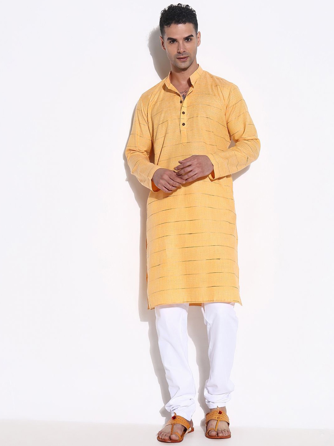 

SHOWOFF Men Striped Regular Kurta with Trousers, Orange