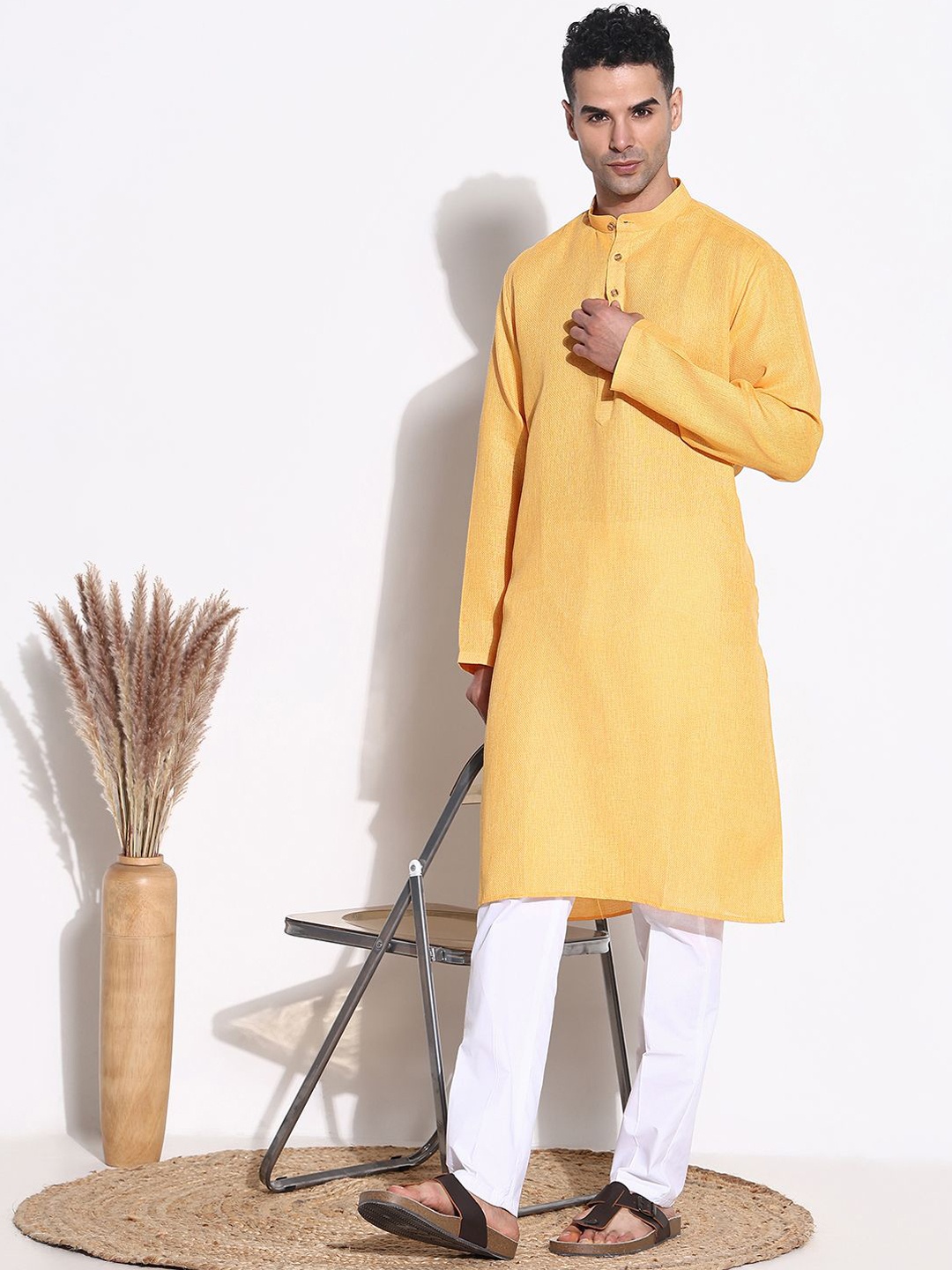 

SHOWOFF Men Regular Kurta with Pyjamas, Yellow