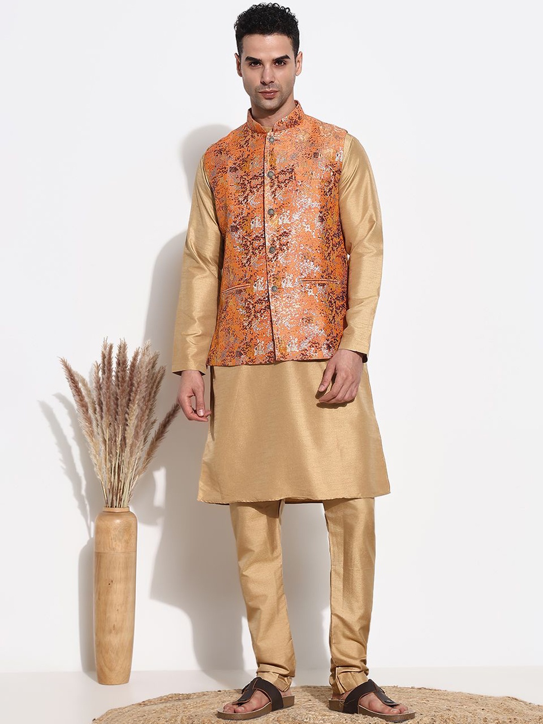 

SHOWOFF Men Regular Raw Silk Kurta with Trousers, Beige