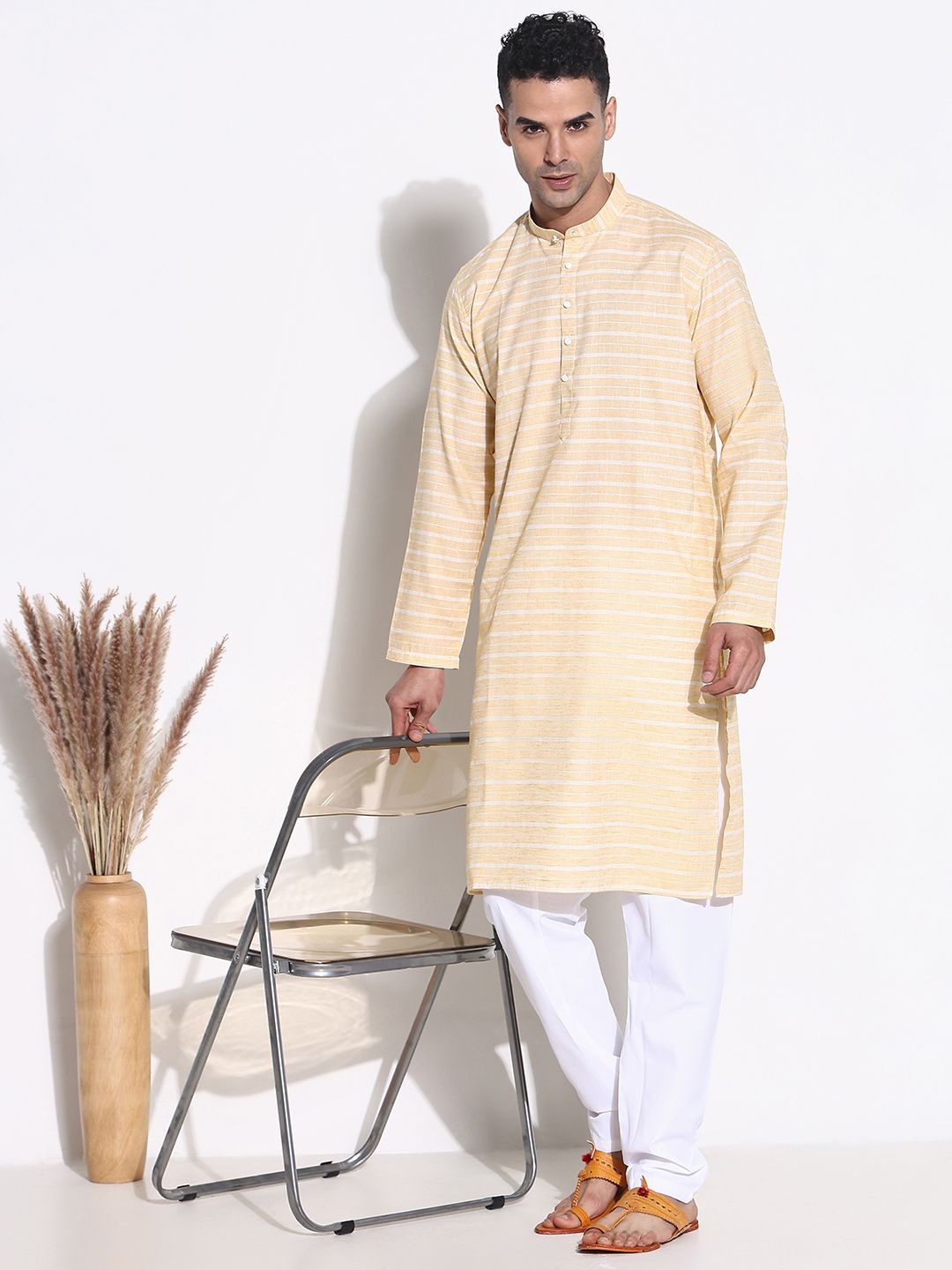 

SHOWOFF Men Striped Regular Kurta with Trousers, Yellow