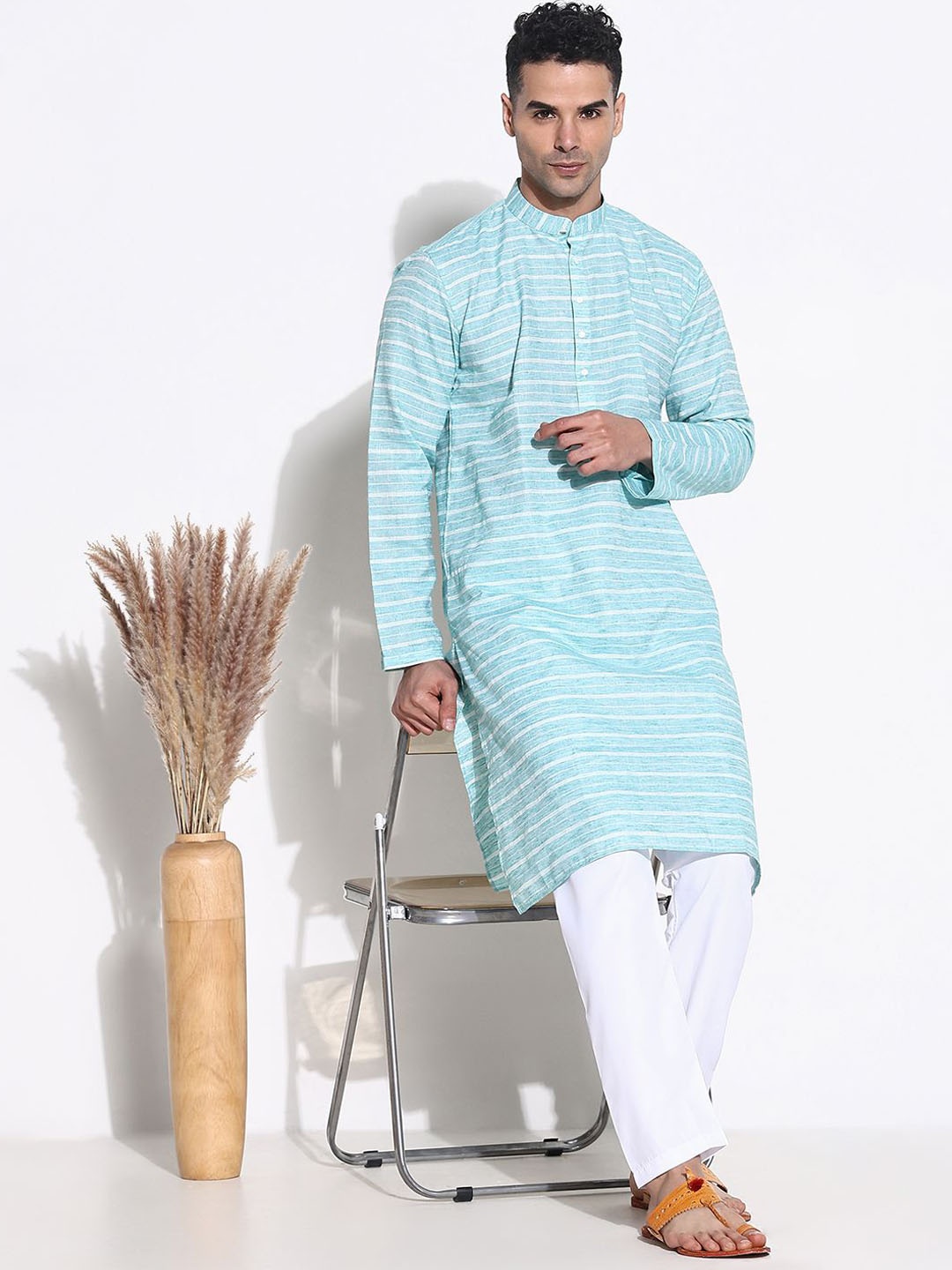 

SHOWOFF Men Striped Regular Kurta with Trousers, Blue