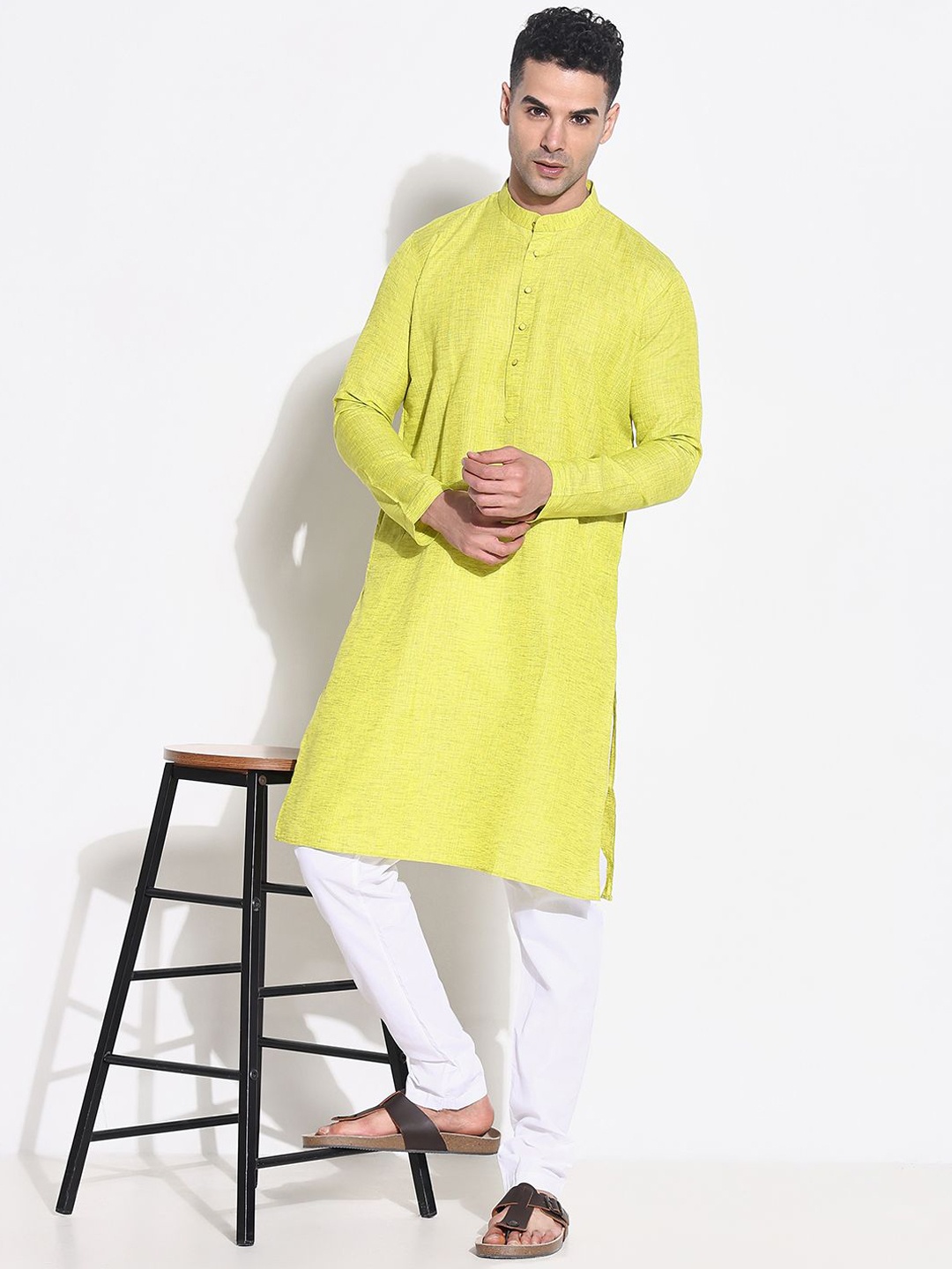 

SHOWOFF Men Regular Kurta with Trousers, Green