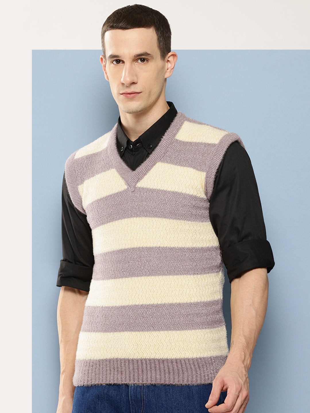 

Aarika Men Striped Woollen Sweater Vest, Mauve