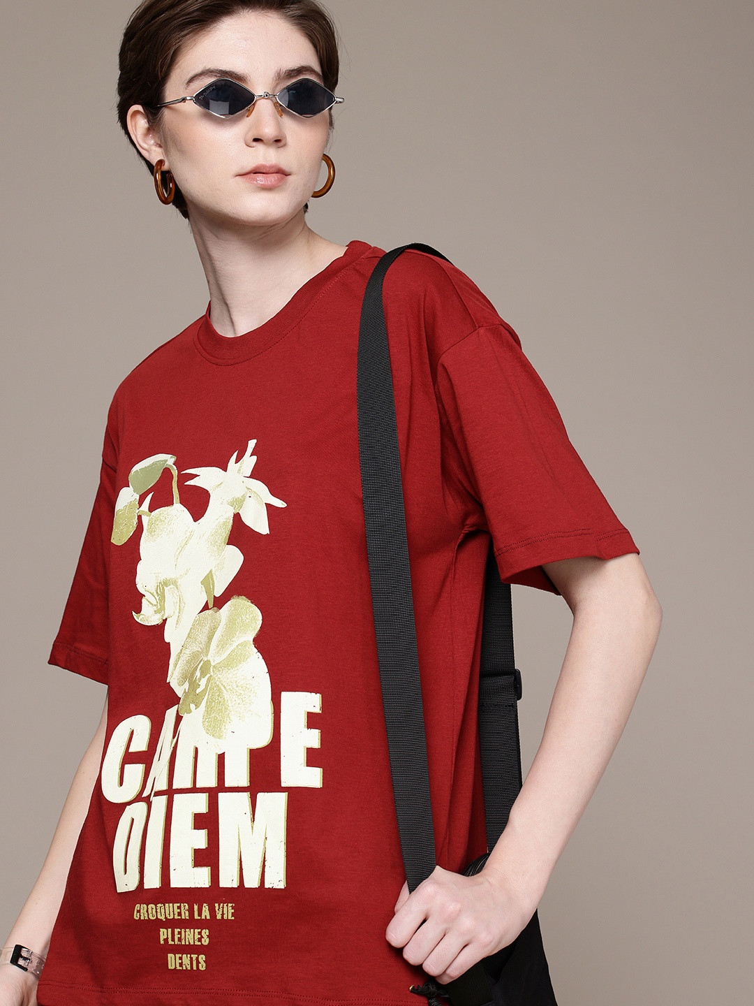 

The Roadster Life Co. Graphic Printed Drop-Shoulder Sleeves Pure Cotton Oversized T-shirt, Maroon
