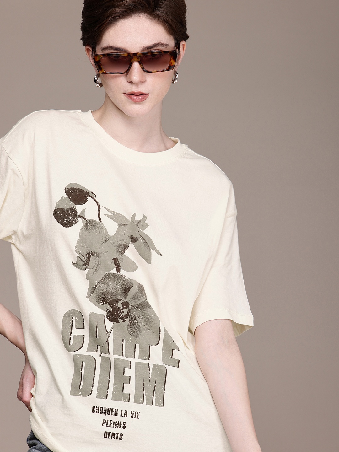 

The Roadster Life Co. Pure Cotton Floral Printed Drop-Shoulder Sleeves Oversized T-shirt, Off white