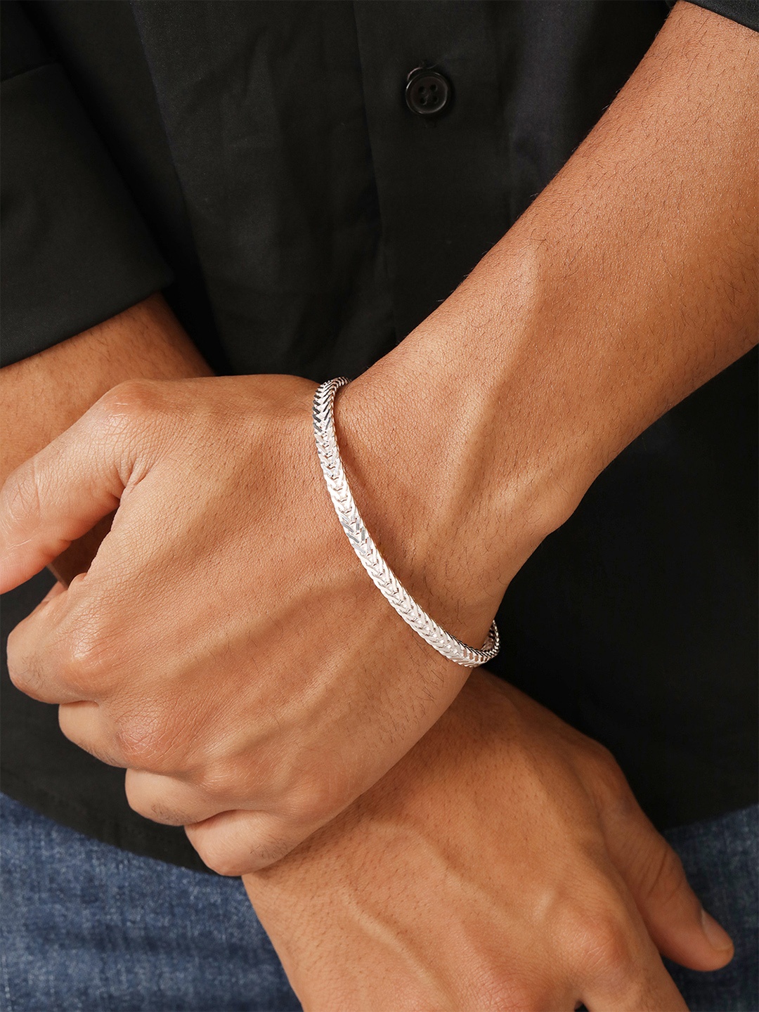 

Zavya Men Sterling Silver Rhodium-Plated Link Bracelet