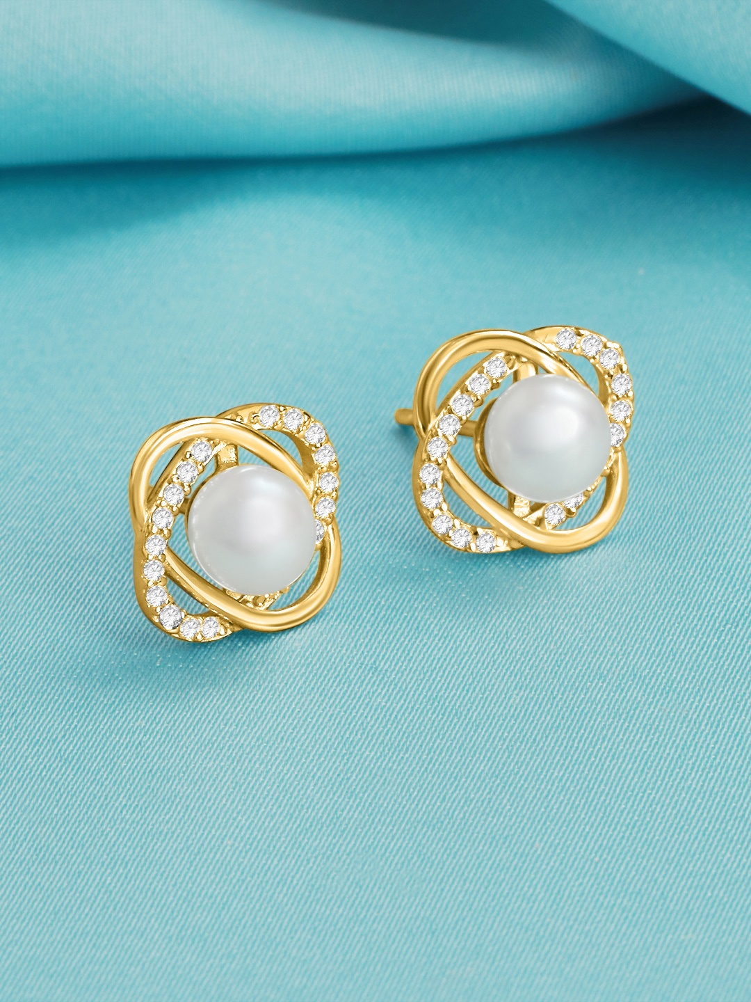 

Zavya Contemporary Studs Earrings, Gold