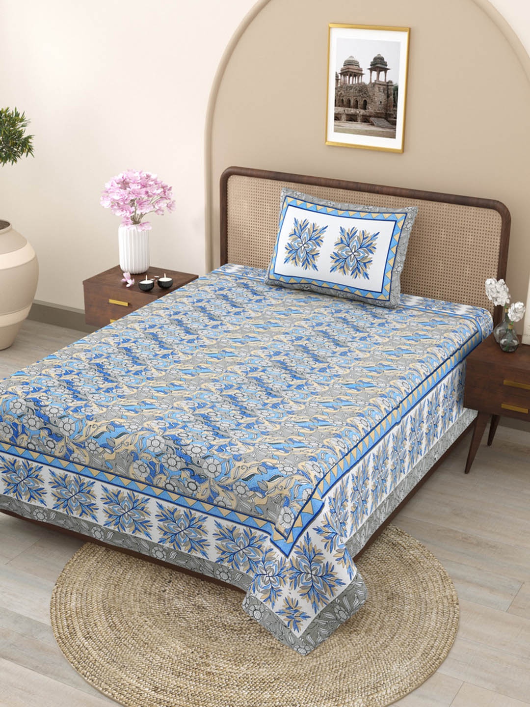 

JAIPUR FABRIC Blue & White Floral Printed Pure Cotton Single Bedsheet Set 1.52cm x 2.28m