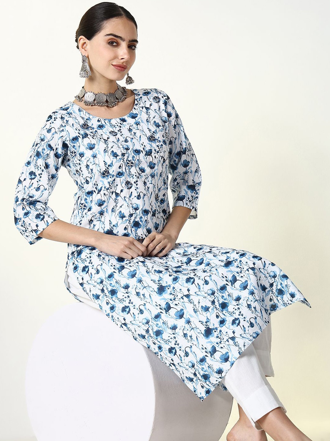 

SHOWOFF Women Floral Printed Floral Kurta, White