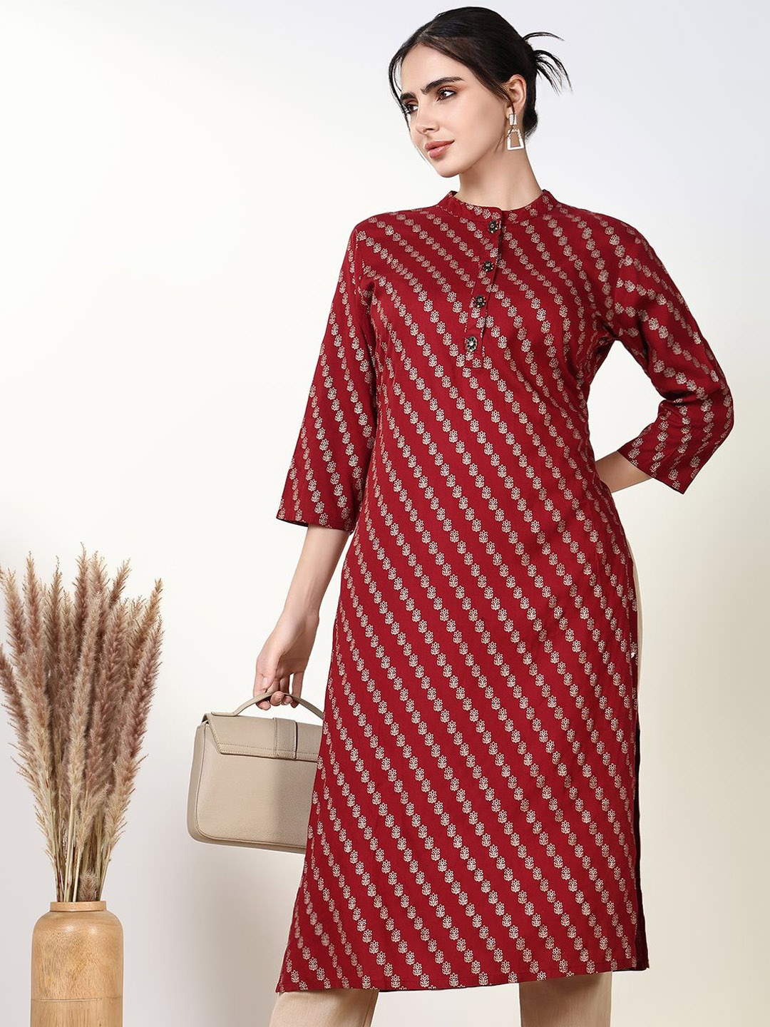 

SHOWOFF Women Ethnic Motifs Printed Kurta, Maroon