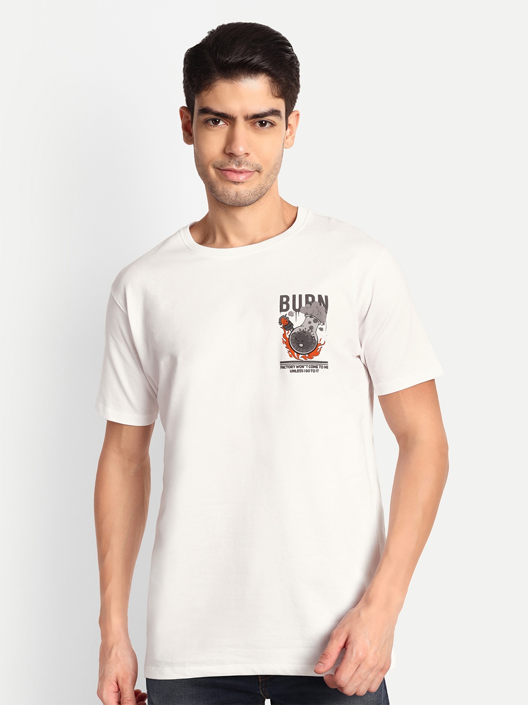 

Lewogle Men Typography Pockets T-shirt, Cream