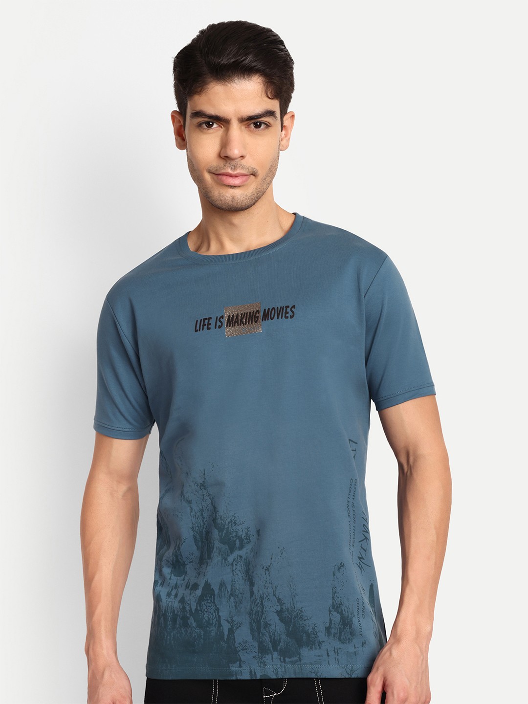 

Lewogle Men Typography Pockets T-shirt, Blue