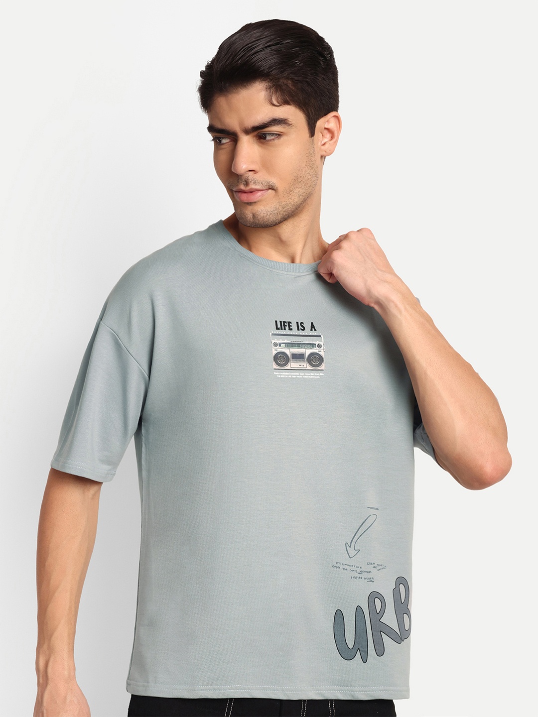 

Lewogle Men Typography Pockets T-shirt, Grey