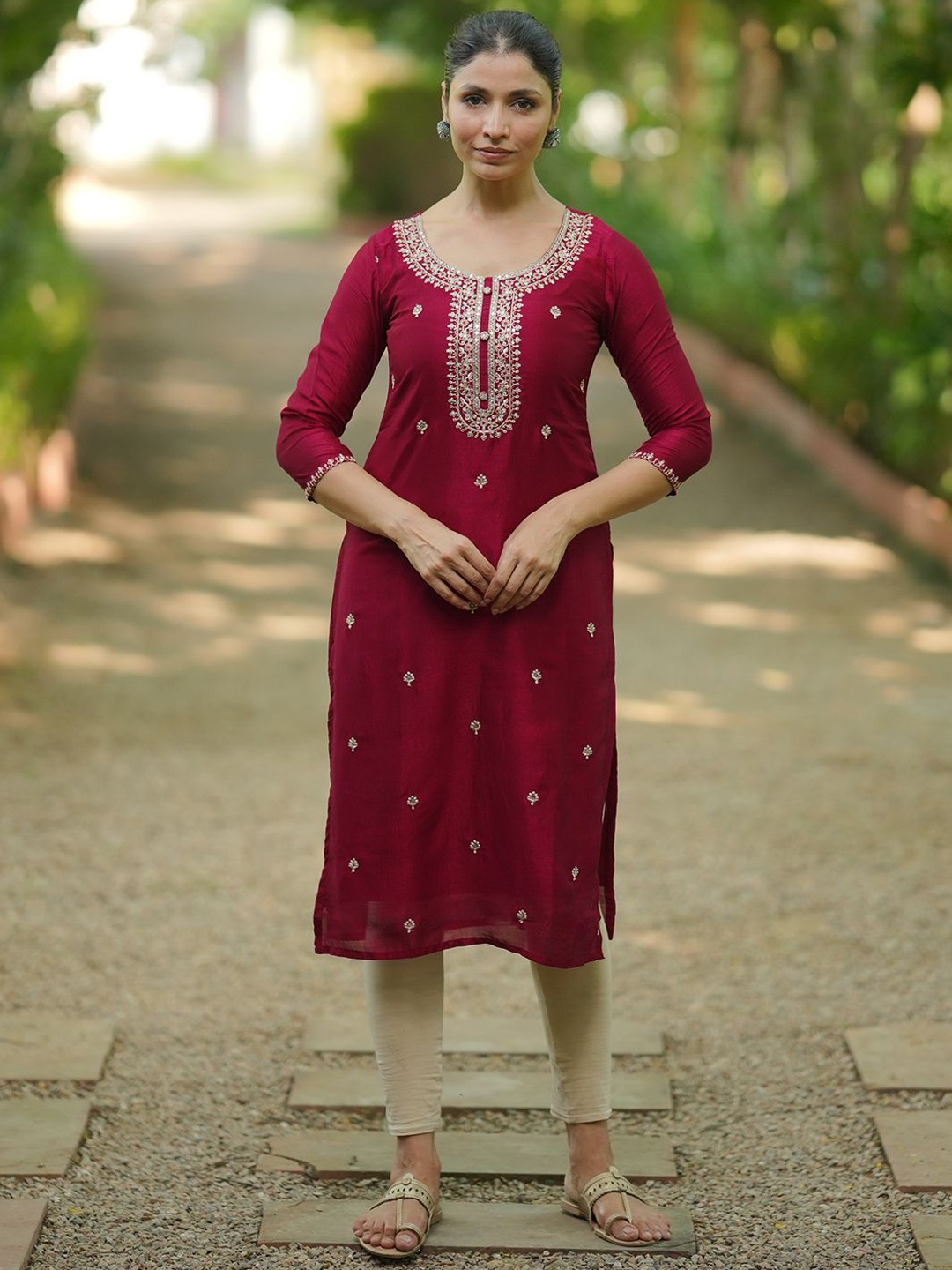 

Libas Women Ethnic Motifs Embroidered Floral Kurta, Maroon