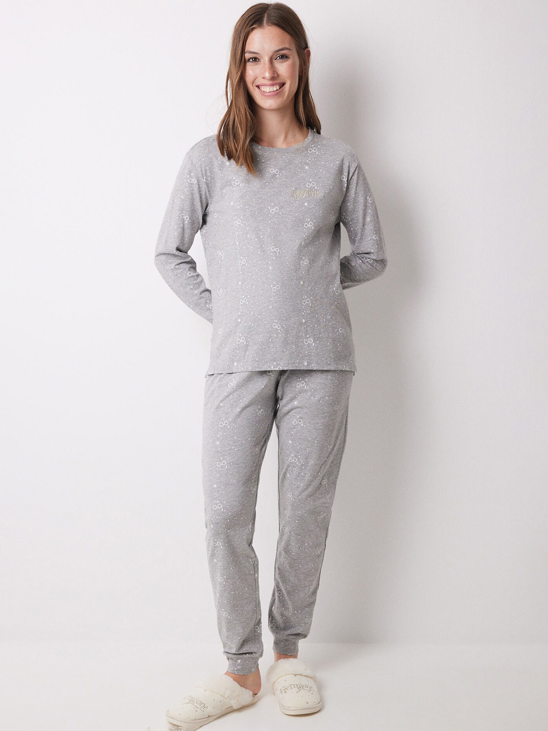 

women'secret Harry Porter Printed T-Shirt & Pyjamas Night suit, Grey