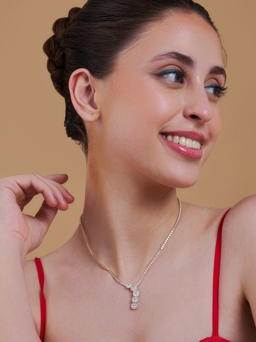 

Kushal's Fashion Jewellery Copper Gold-Plated Necklace