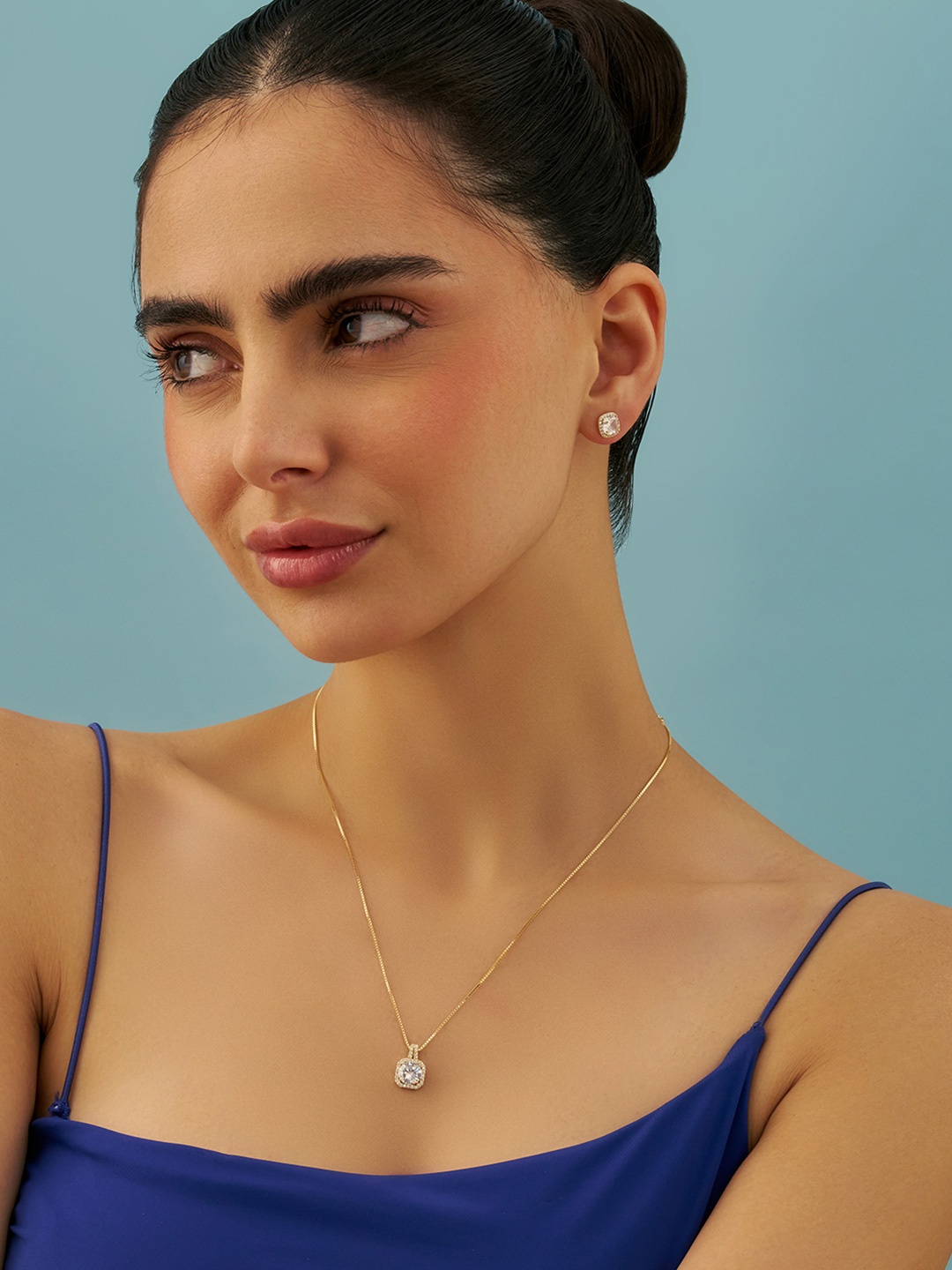 

Kushal's Fashion Jewellery Gold-Plated Geometric Pendants