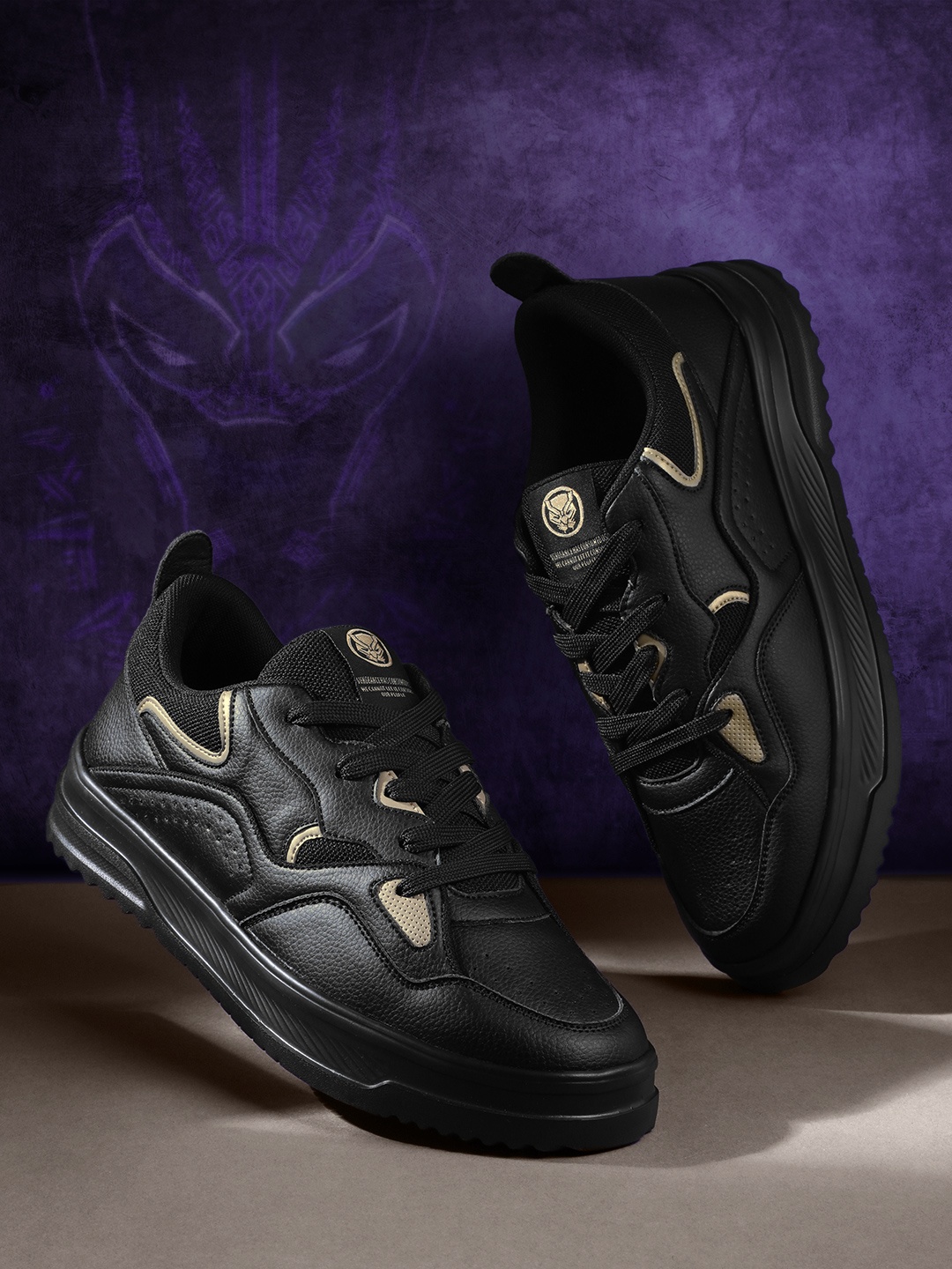 

MARVEL STREET Men Perforated Detail Black Panther Sneakers
