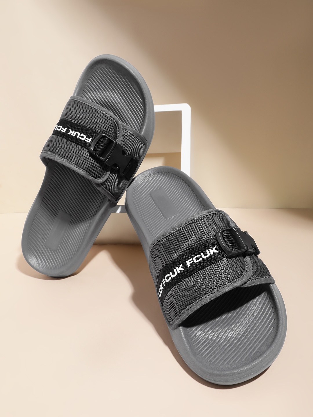 

FCUK Men Sliders With Buckle Detail, Grey